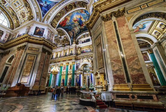 Исаакиевский собор в Санкт-Петербурге