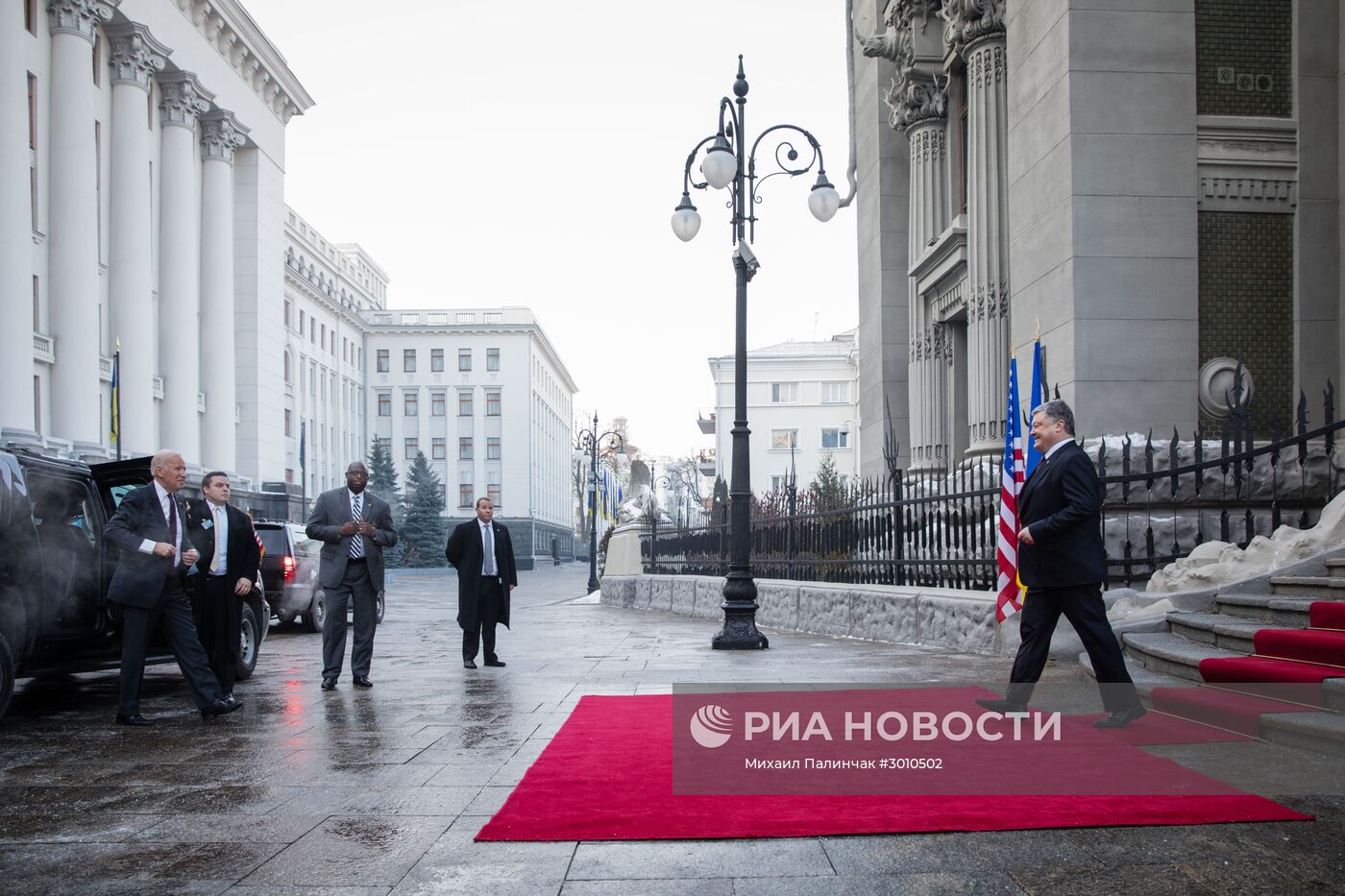 Встреча президента Украины Петра Порошенко с вице-президентом США Джо Байденом в Киеве