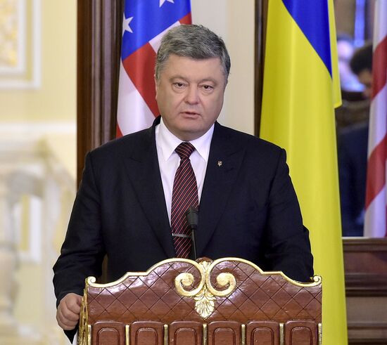 Встреча президента Украины Петра Порошенко с вице-президентом США Джо Байденом в Киеве