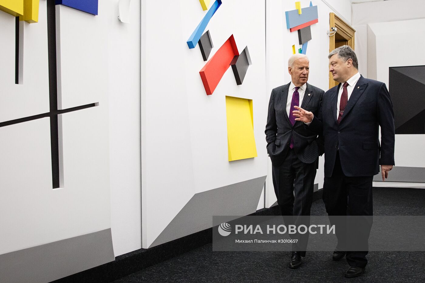 Встреча президента Украины Петра Порошенко с вице-президентом США Джо Байденом в Киеве