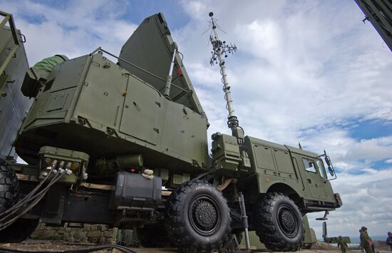Полк С-400 заступил на боевое дежурство в Крыму