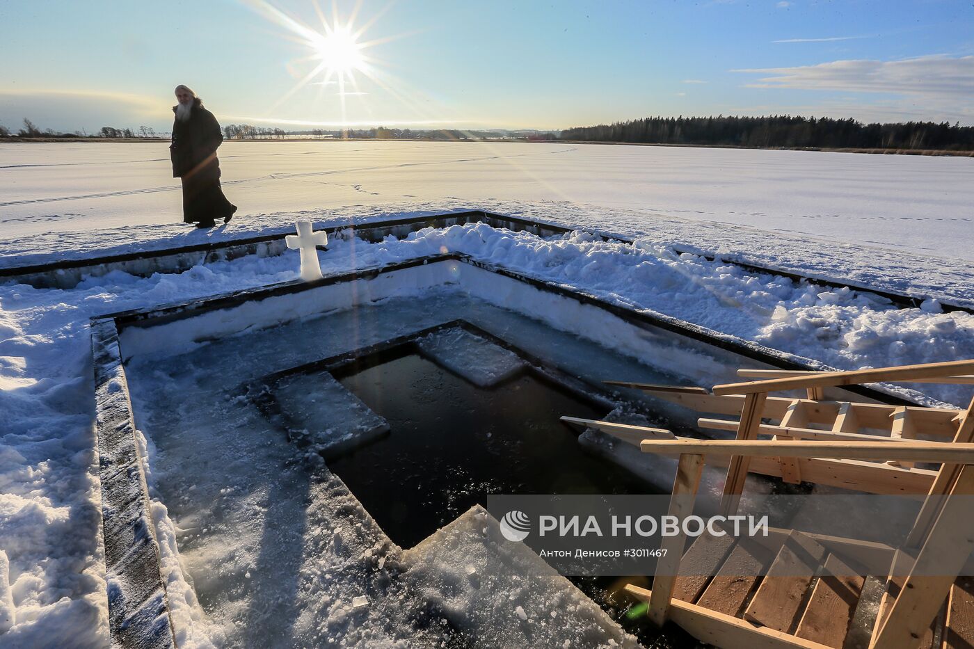 Крещение в Иосифо-Волоцком мужском монастыре в Московской области