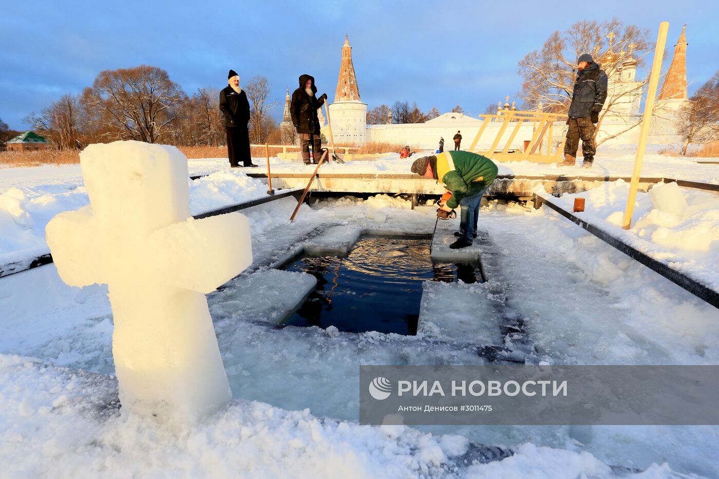 Крещение в Иосифо-Волоцком мужском монастыре в Московской области