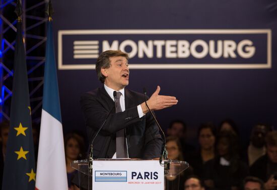 Предвыборное выступление Арно Монтебура в Париже