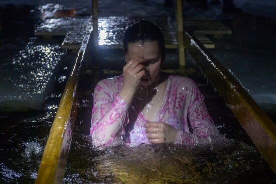 Крещение в Богородицком Житенном женском монастыре в Осташкове