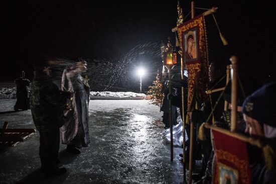 Крещение в Богородицком Житенном женском монастыре в Осташкове