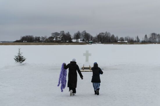 Крещение в Богородицком Житенном женском монастыре в Осташкове