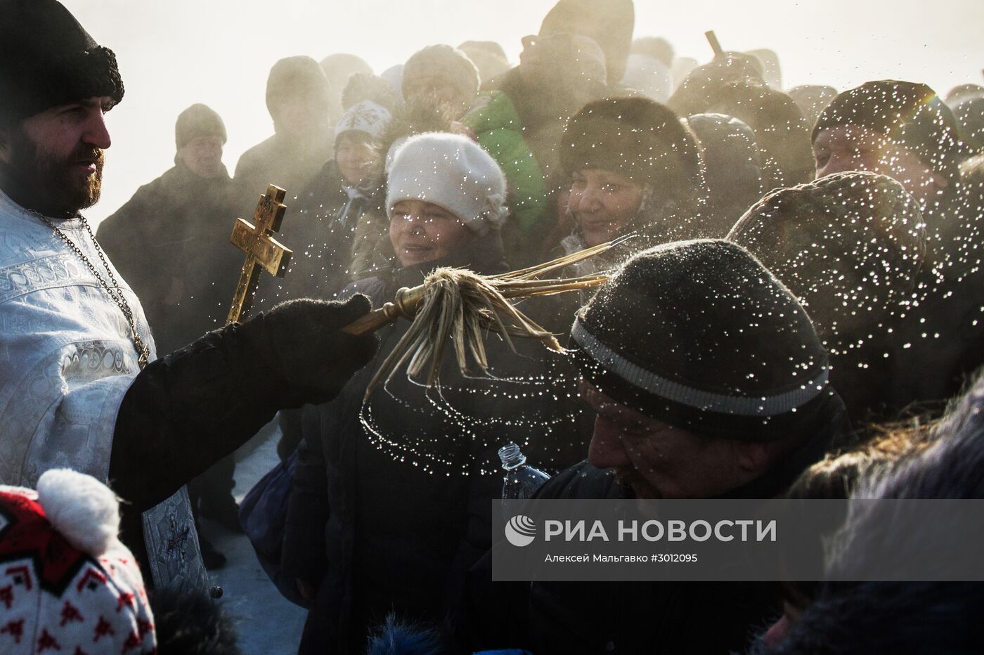 Празднование Крещения в городах России