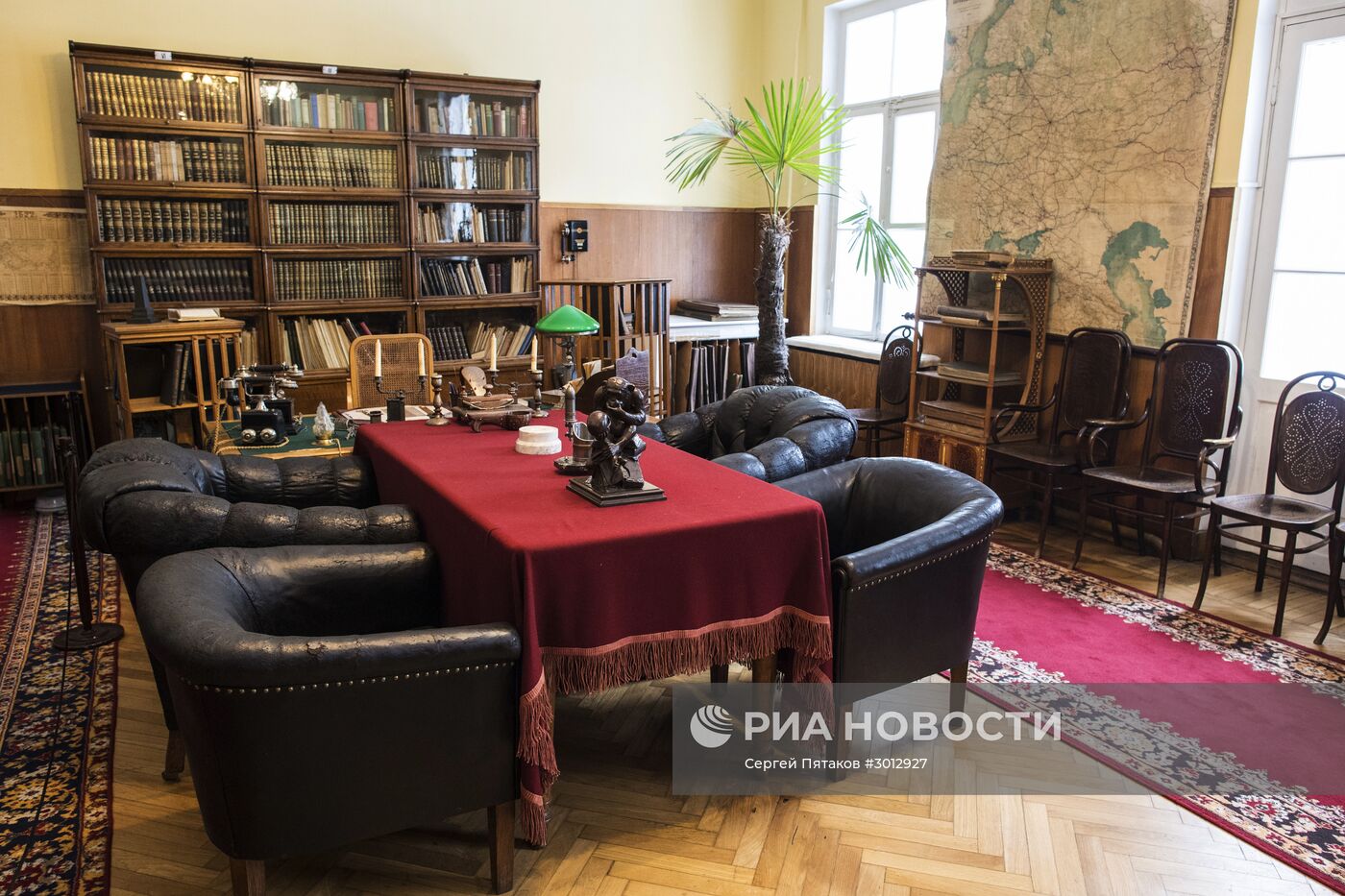 Му­зей "Ка­би­нет и квар­ти­ра В.И. Ле­ни­на в Крем­ле".