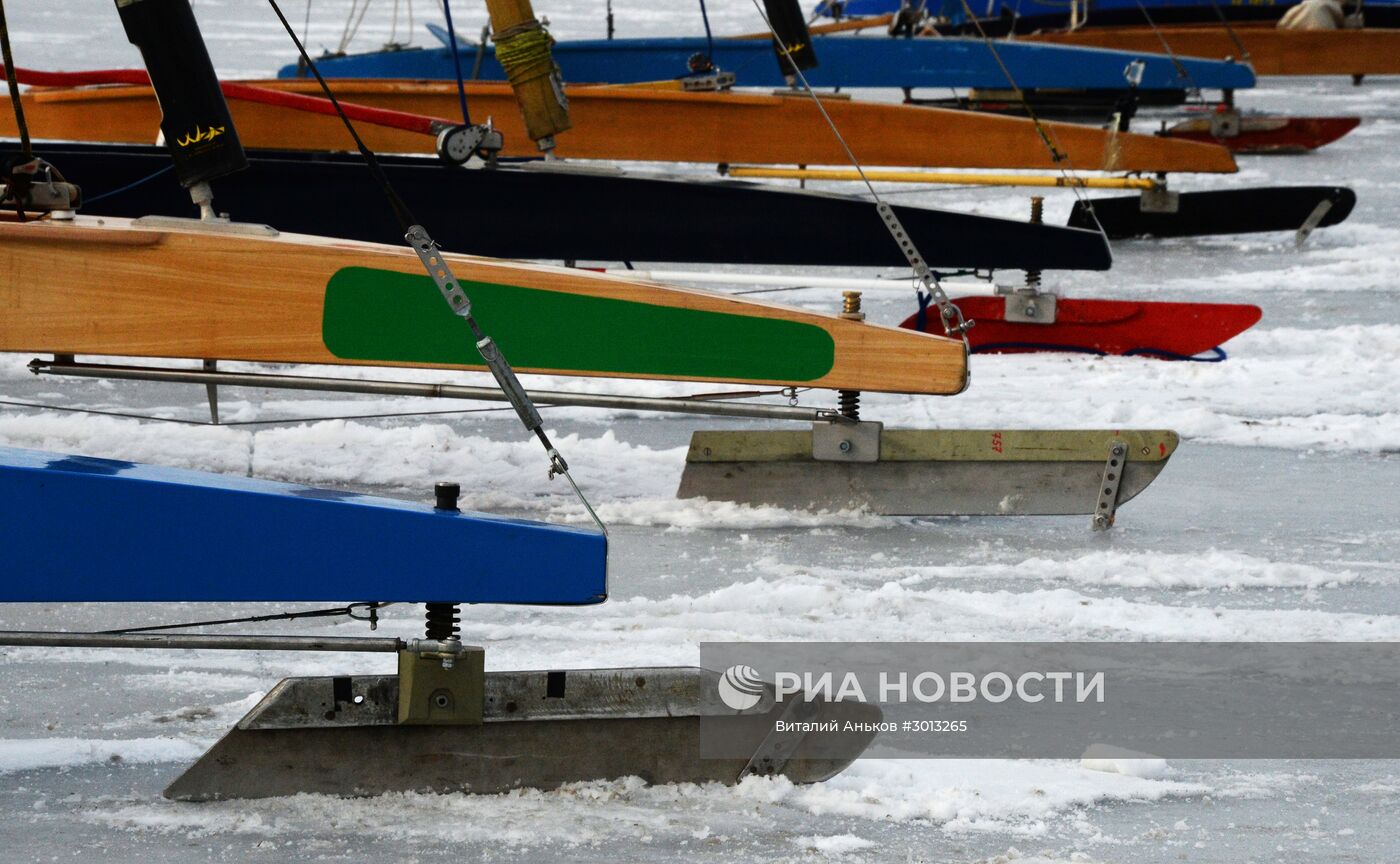 Соревнования по буерному спорту во Владивостоке