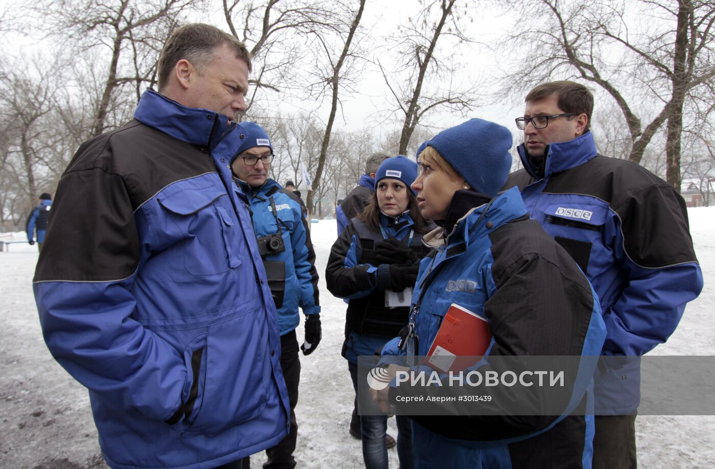 Замглавы миссии ОБСЕ на Украине А. Хуг посетил Александровскую школу