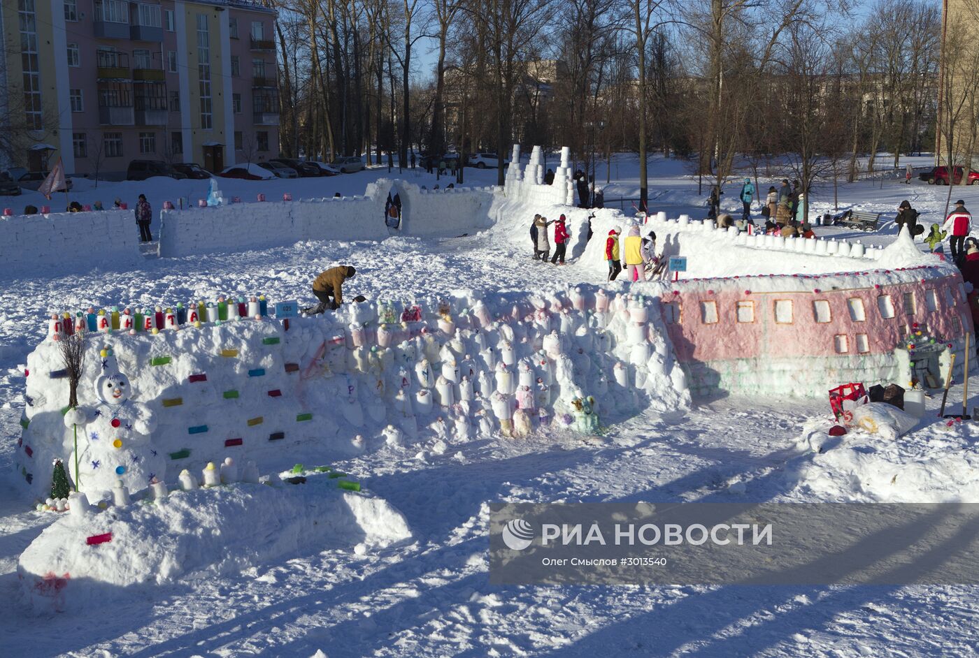 Строительство снежной крепости в Ярославской области