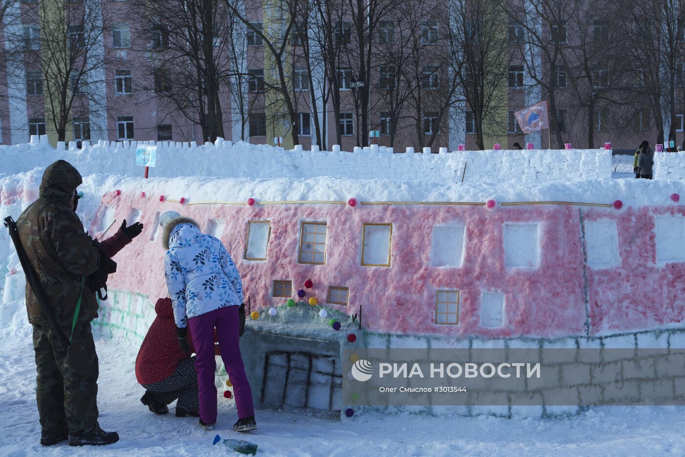 Строительство снежной крепости в Ярославской области