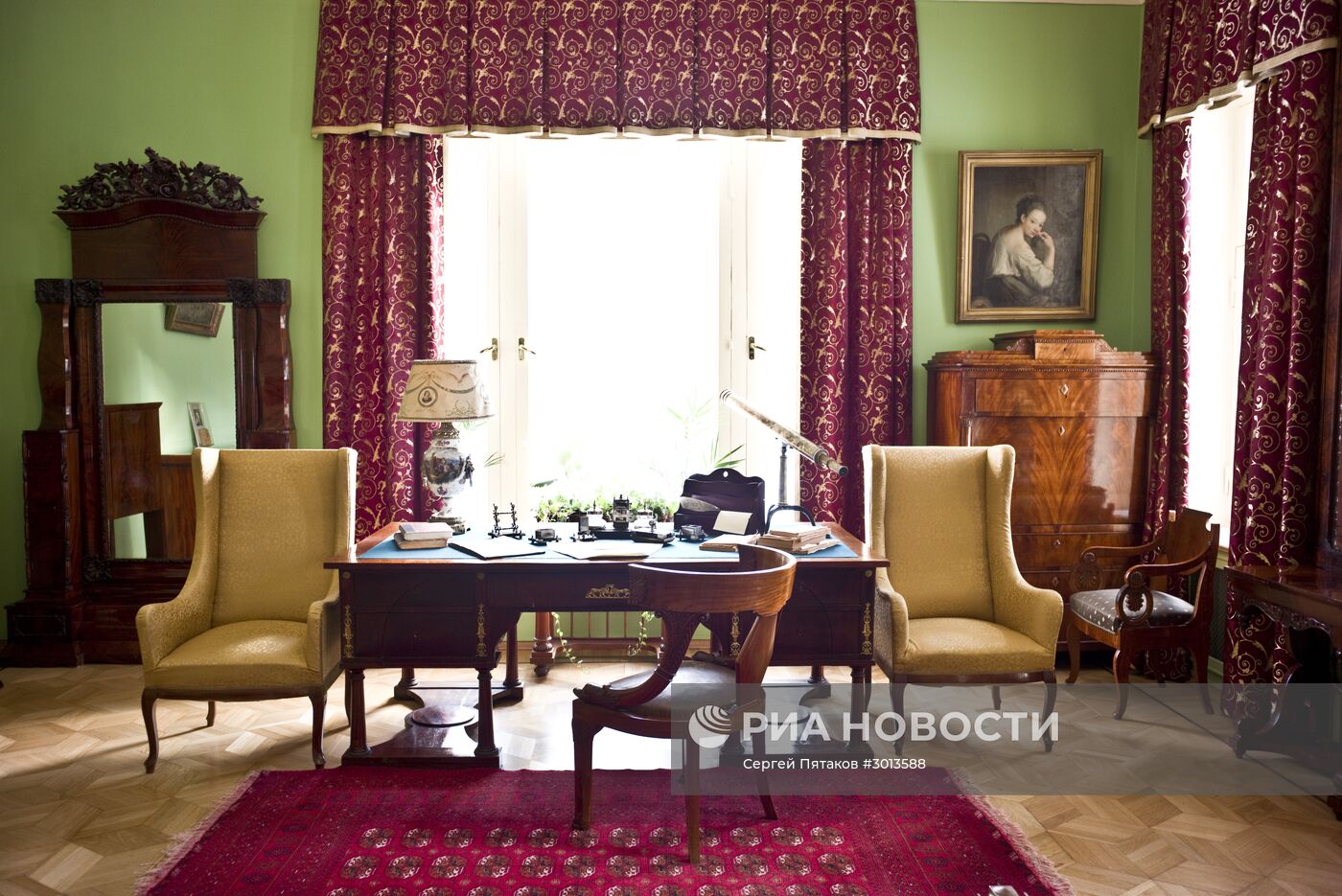 Myзeй-зaпoвeдник "Гopки Лeнинcкиe"