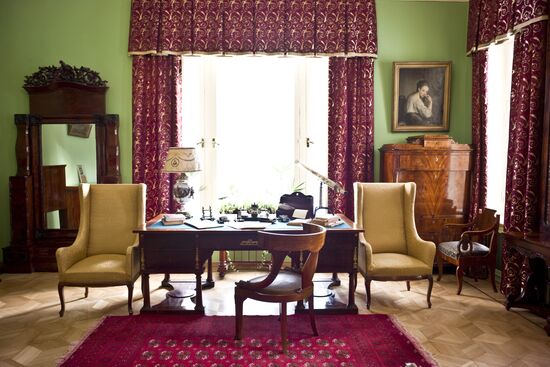 Myзeй-зaпoвeдник "Гopки Лeнинcкиe"