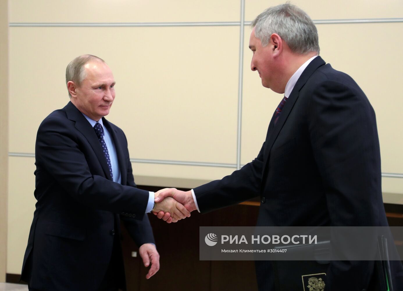 Президент РФ В. Путин встретился с вице-премьером РФ Д. Рогозиным