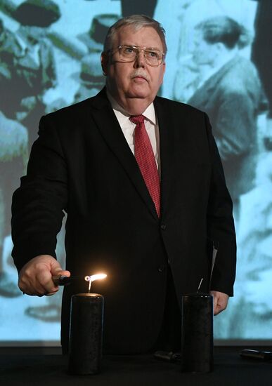 Церемония зажжения свечей, посвященная Международному дню памяти жертв Холокоста