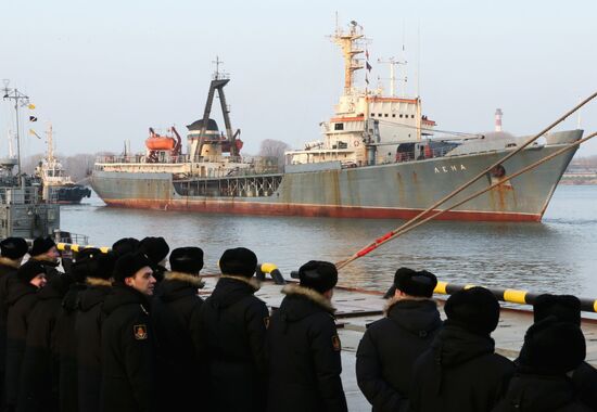 Торжественная встреча большого десантного корабля "Александр Шабалин"