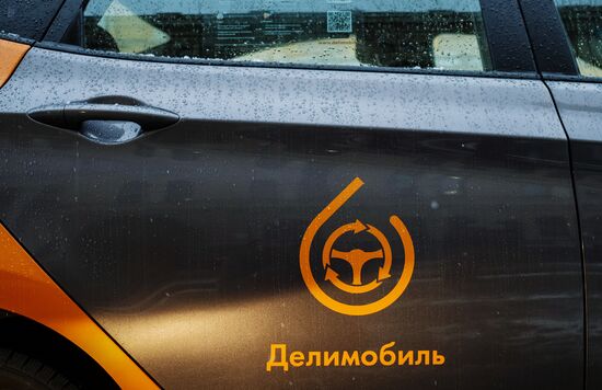 Запуск сервиса каршеринга "Делимобиль" в Санкт-Петербурге