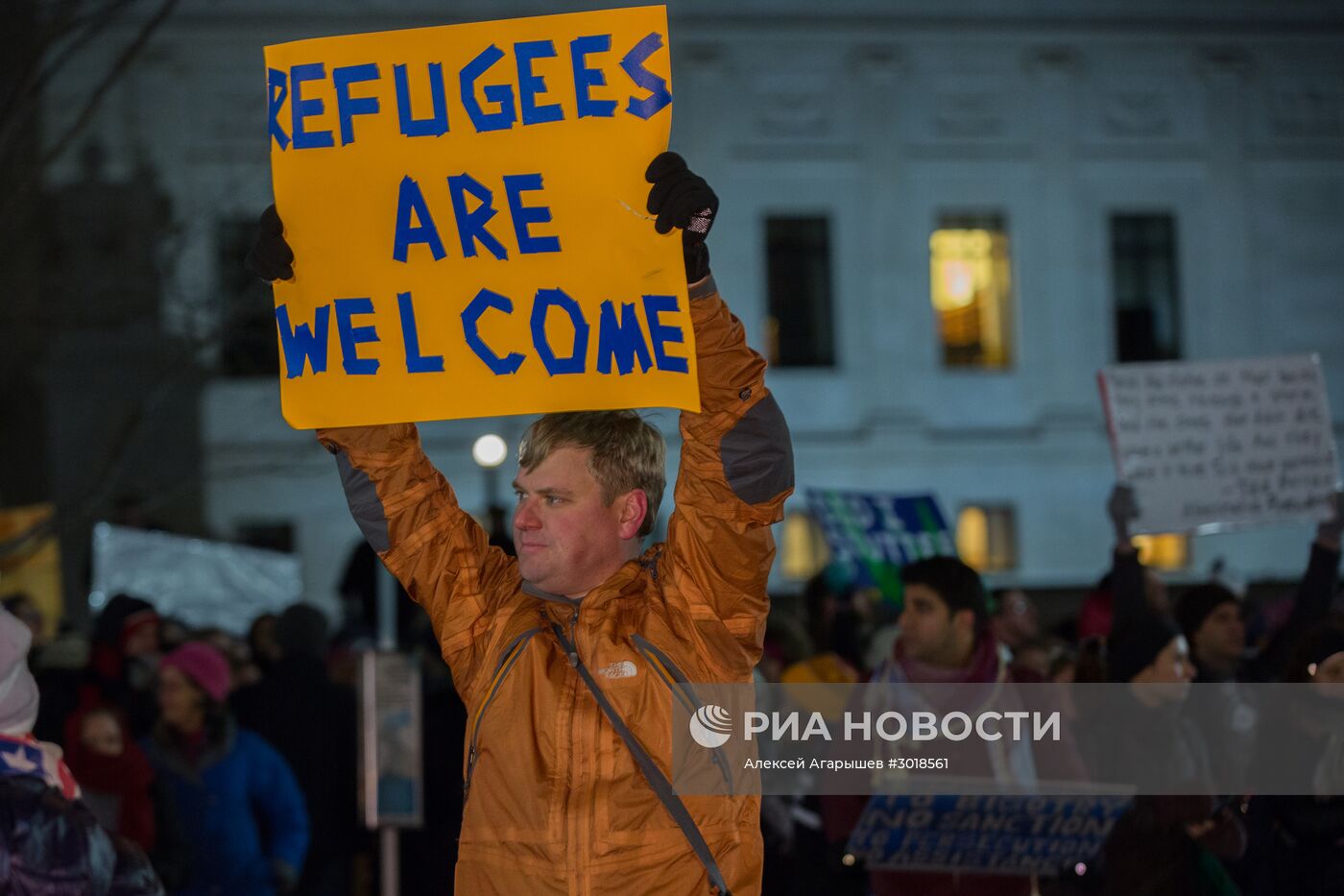 Митинг против указа Трампа об эмигрантах в Вашингтоне