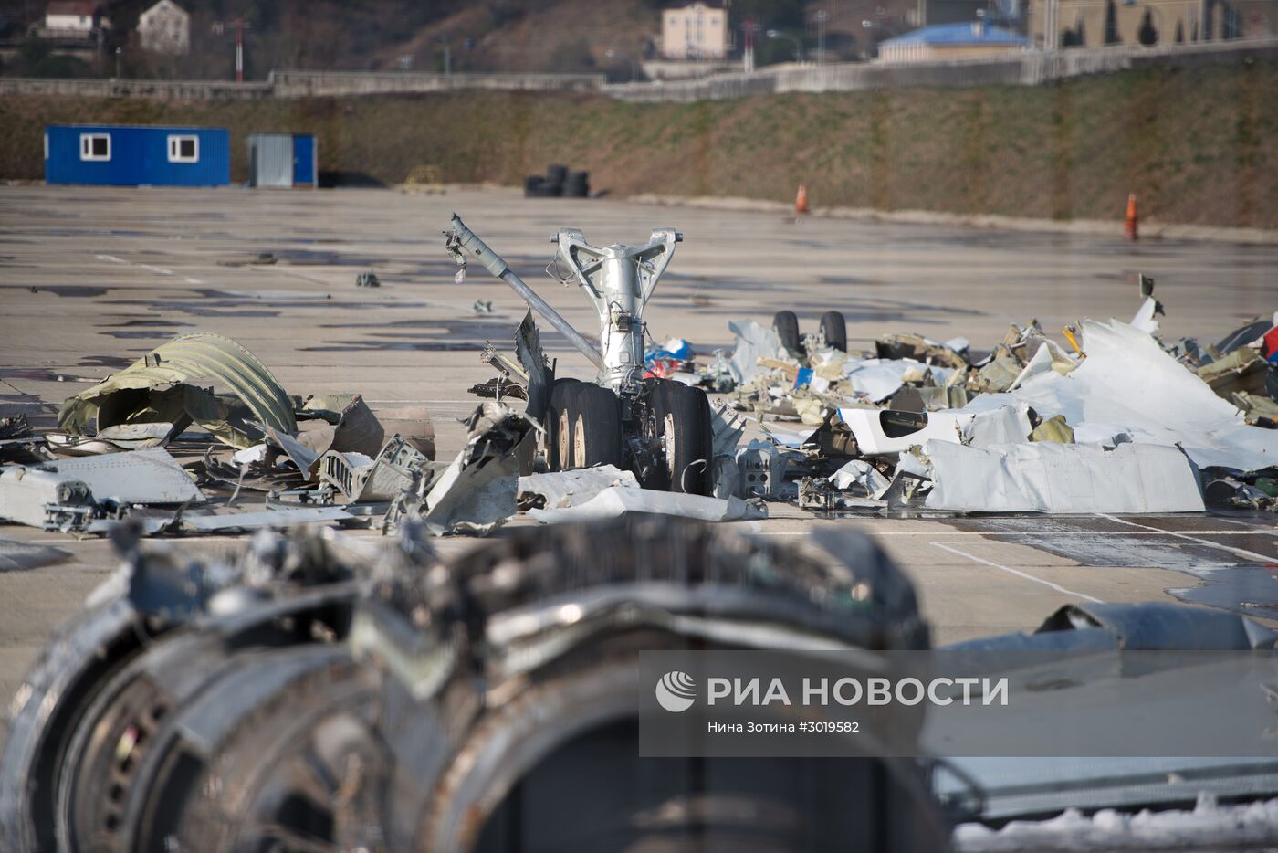 В Сочи продолжаются поиски обломков Ту-154 Минобороны