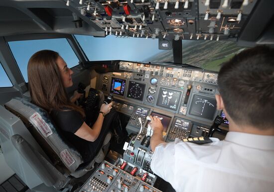 Авиатренажёр проекта Dream Aero заработал в Москве