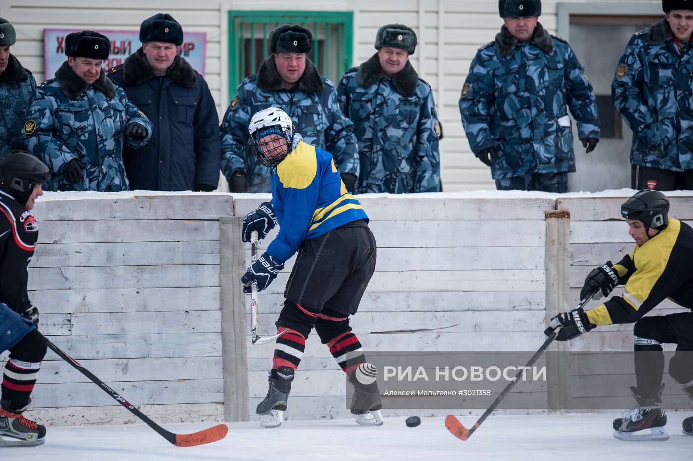 Хоккей в исправительной колонии Омска
