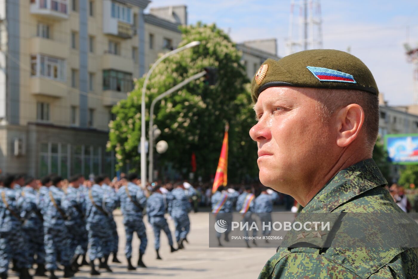Парад Победы в Луганске