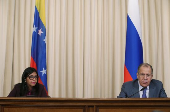 Встреча глав МИД РФ и Венесуэлы С. Лаврова и Д. Родригес