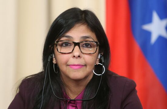 Встреча глав МИД РФ и Венесуэлы С. Лаврова и Д. Родригес