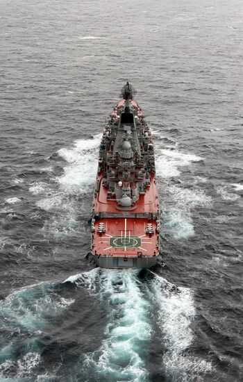 Дальний морской поход отряда боевых кораблей Северного флота РФ