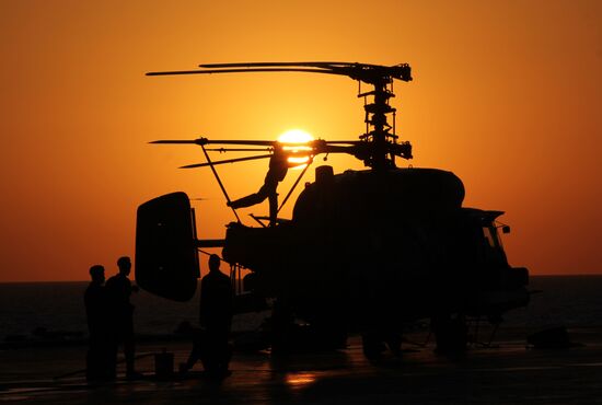 Дальний морской поход отряда боевых кораблей Северного флота РФ