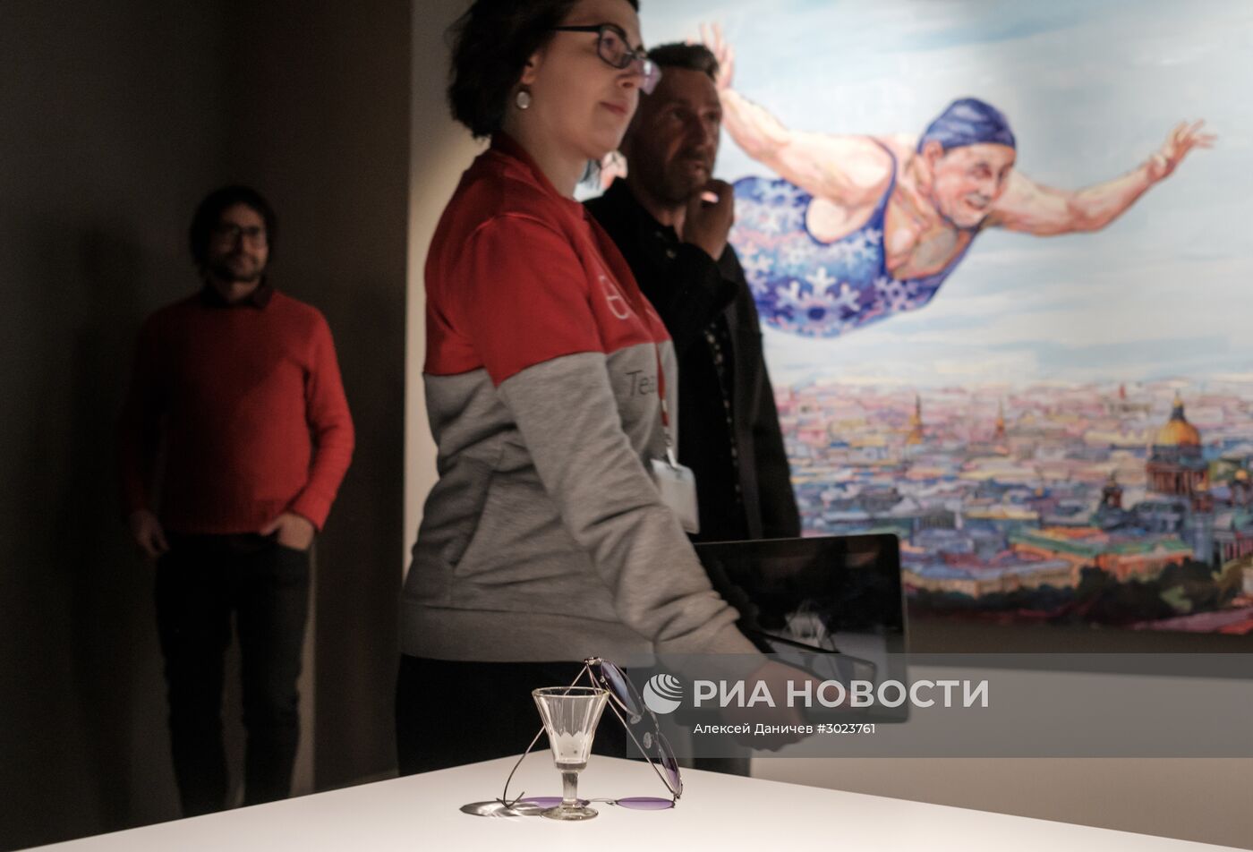 Открытие выставки С. Шнурова в галерее Эрарта