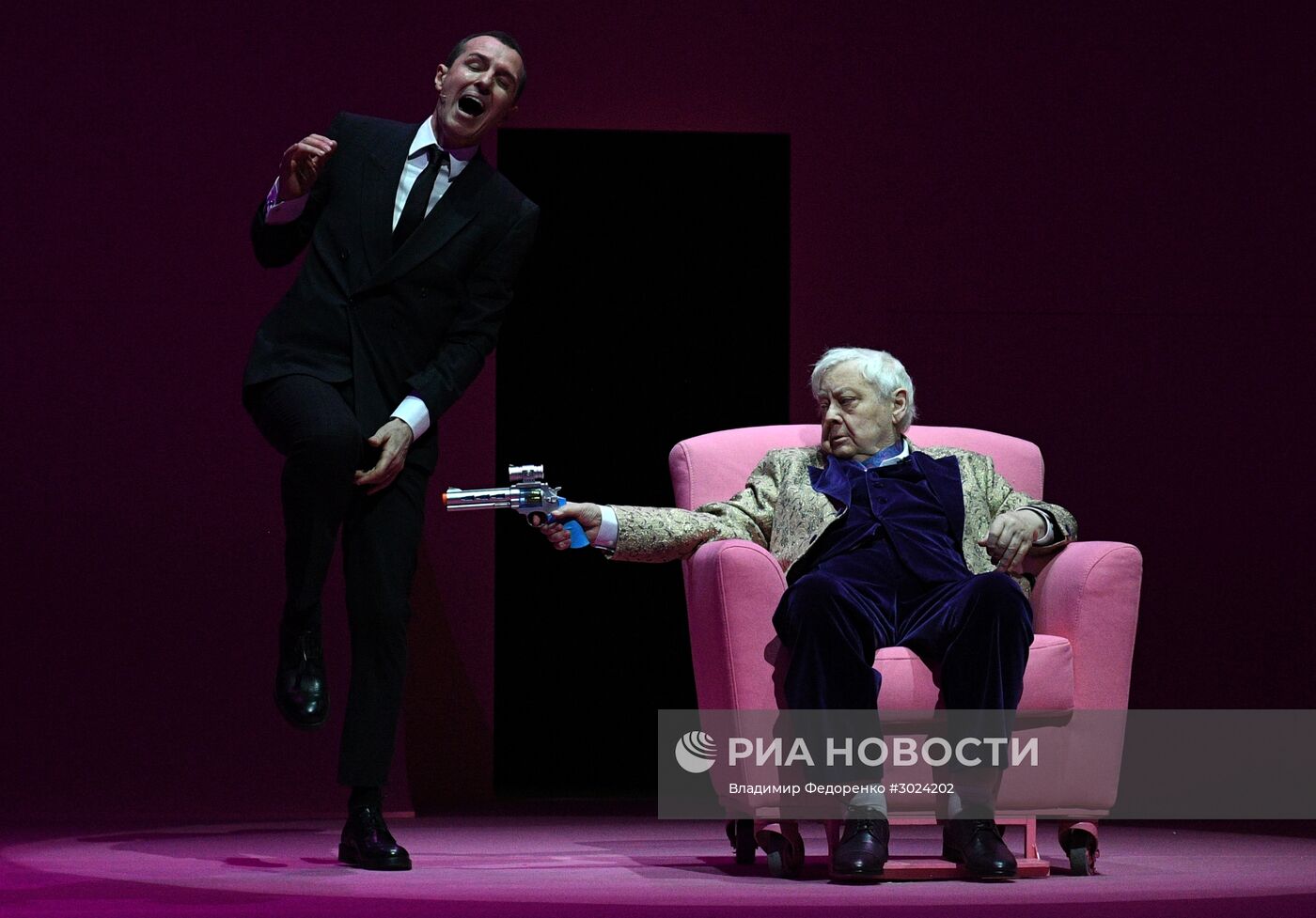 Показ спектакля "Дракон" в МХТ им. А.П. Чехова