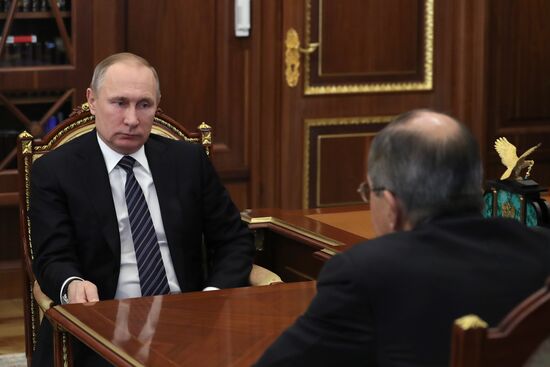 Рабочая встреча президента РФ В. Путина с главой МИД РФ С. Лавровым