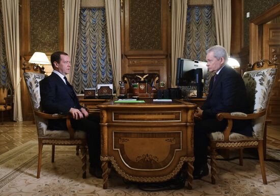 Премьер-министр РФ Д. Медведев встретился с главой Ространснадзора В. Басаргиным