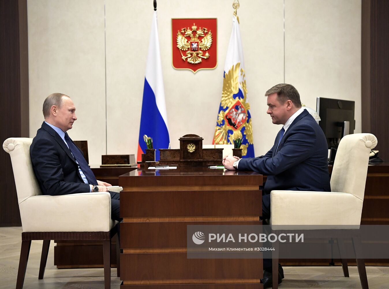 Рабочая встреча президента РФ В. Путина с врио губернатора Рязанской области Н. Любимовым