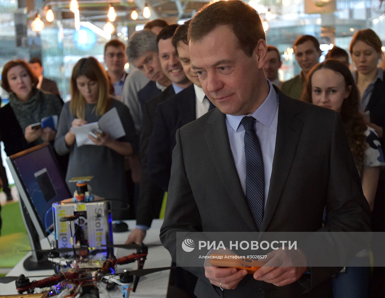 Премьер-министр РФ Д. Медведев провел заседание президиума Совета при президенте РФ по модернизации экономики и инновационному развитию
