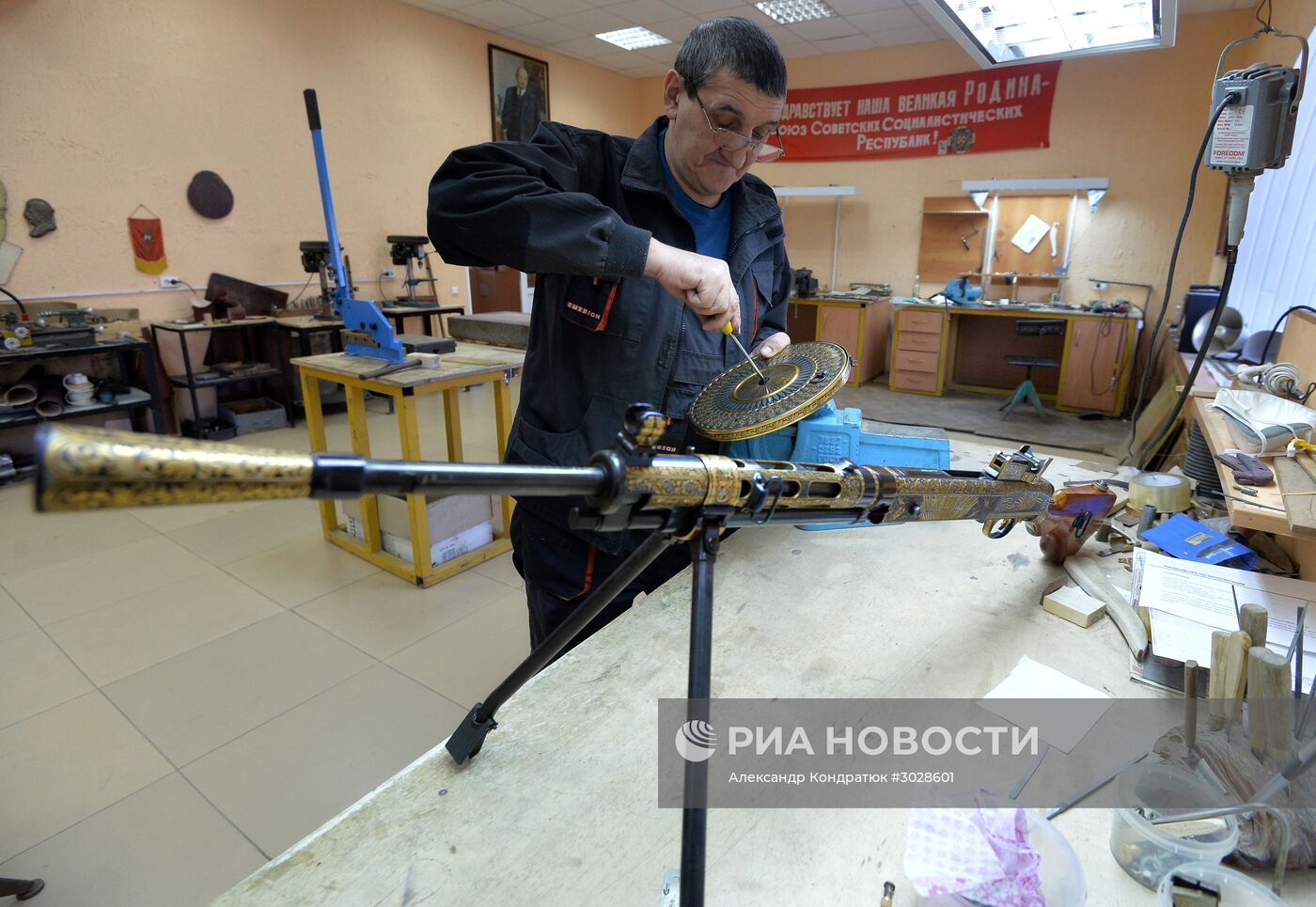 Производство наградного оружия для Министерства обороны РФ в Златоусте