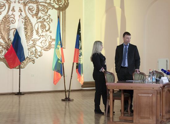 Совместная пресс-конференция А. Захарченко, И. Плотницкого и представителя ОБСЕ на Украине А. Хуга
