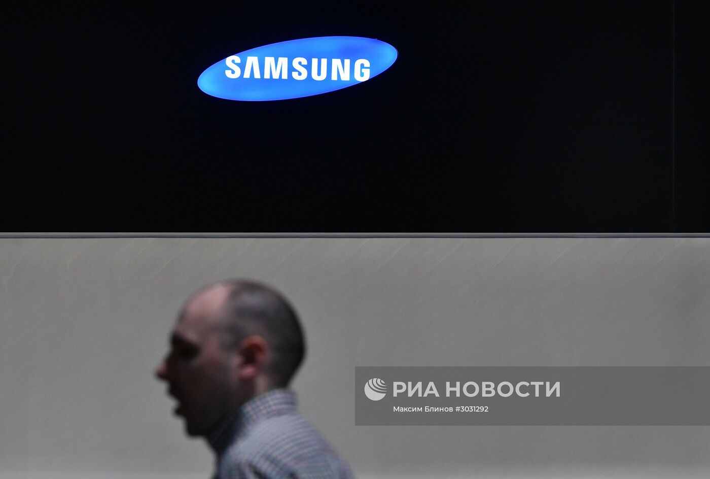 Акции Samsung дешевеют после ареста главы корпорации