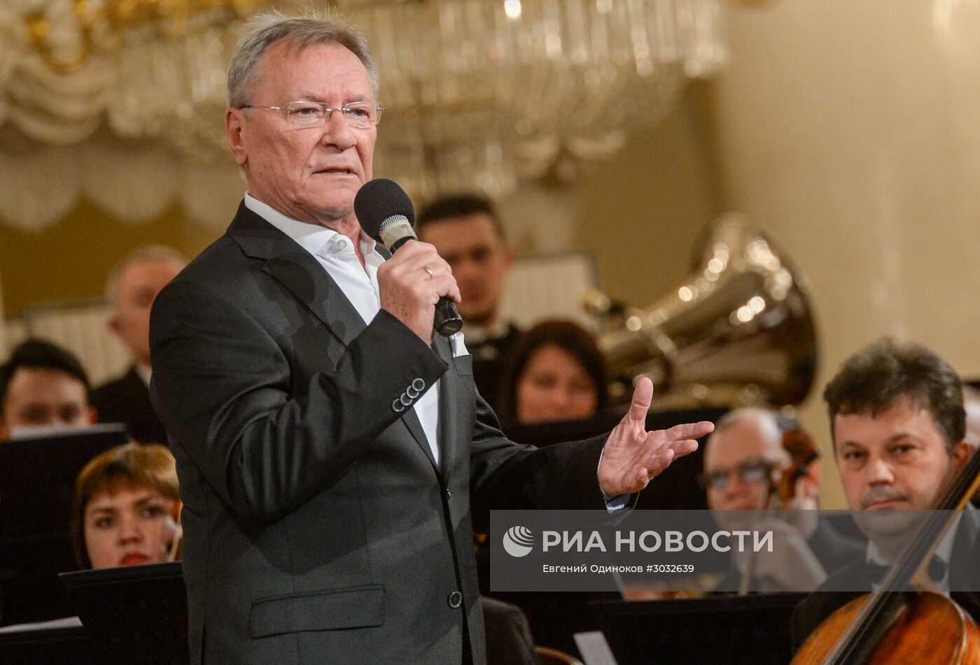 Финал Международного фестиваля национальной патриотической песни "Красная гвоздика 2016"