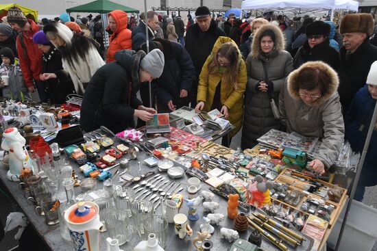 Городской блошиный рынок в Музее Москвы