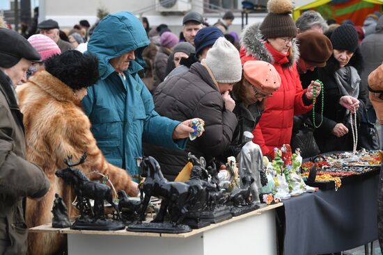 Городской блошиный рынок в Музее Москвы