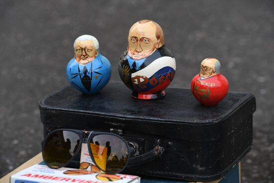 Городской блошиный рынок в Музее Москвы