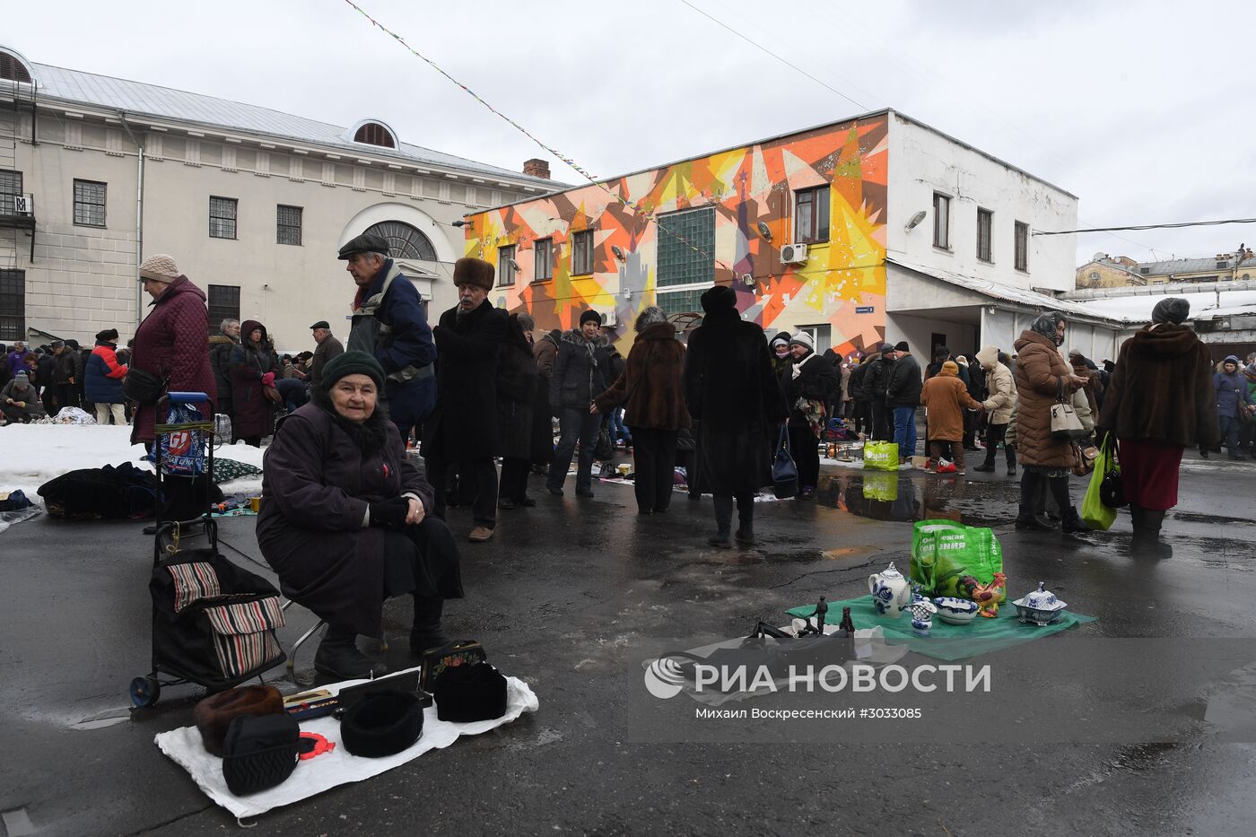 Городской блошиный рынок в Музее Москвы