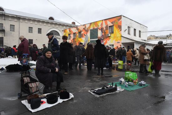 Городской блошиный рынок в Музее Москвы