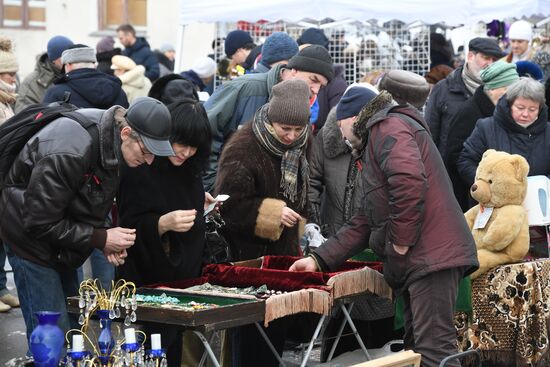 Городской блошиный рынок в Музее Москвы