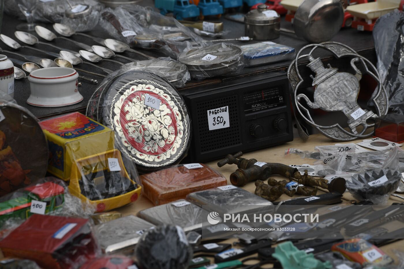 Городской блошиный рынок в Музее Москвы