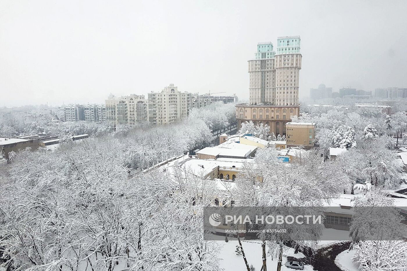 Снегопад в Душанбе